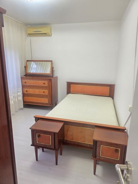 Universitate, Sala Palatului,